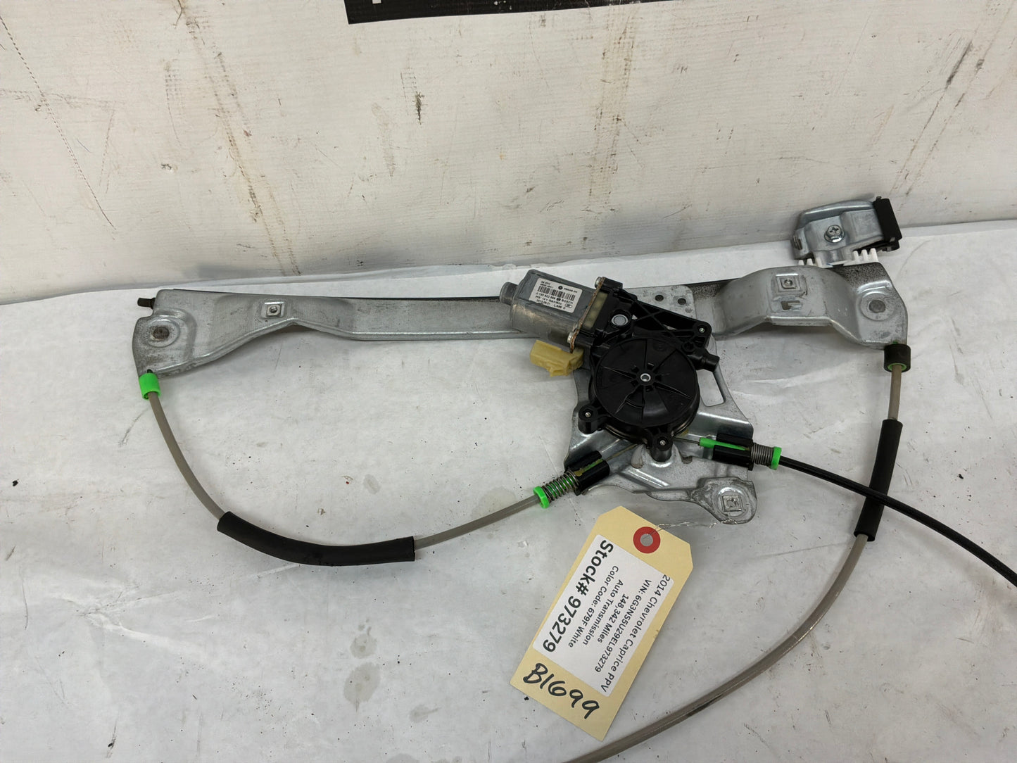 2014 Chevy Caprice PPV RH Passenger Front Window Regulator Motor OEM