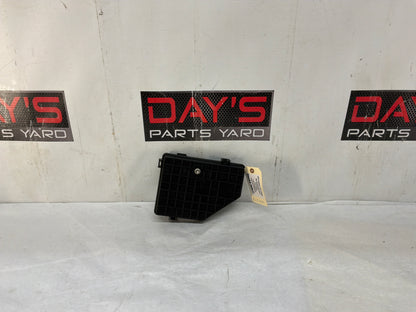 2011 Cadillac CTS-V Coupe Fuse Box Cover OEM