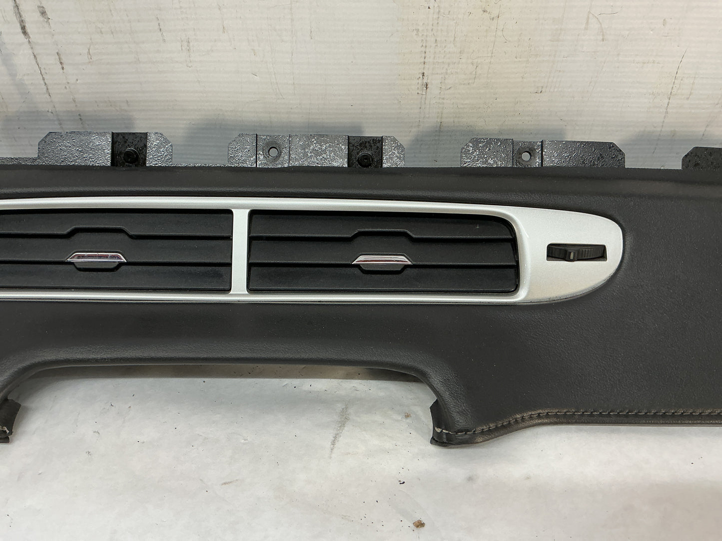 2015 Chevrolet Camaro SS 1LE Leather Dash Vent Trim Molding Panel Insert OEM