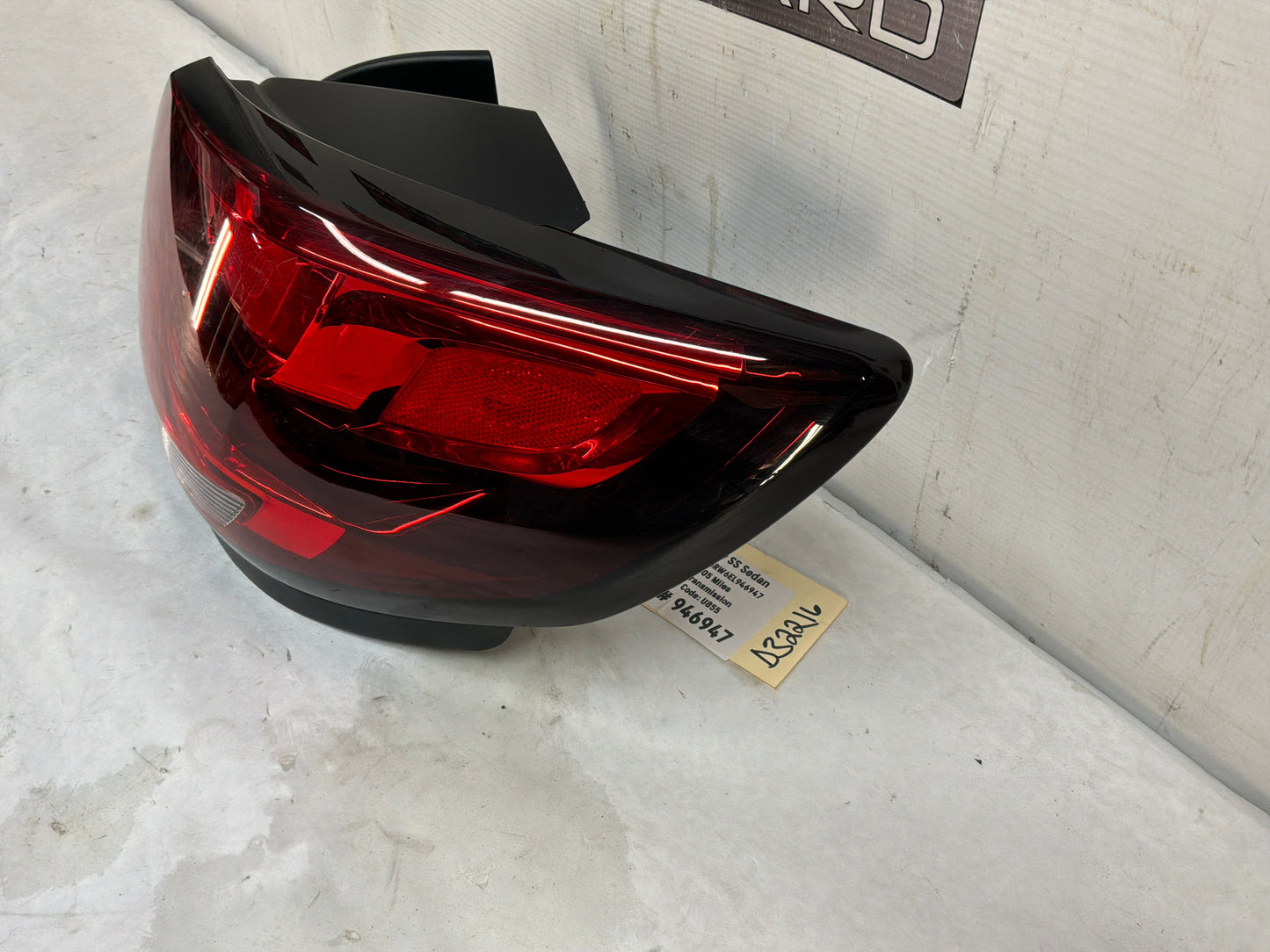 Head light - Day's Parts Yard