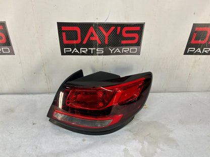 Head light - Day's Parts Yard