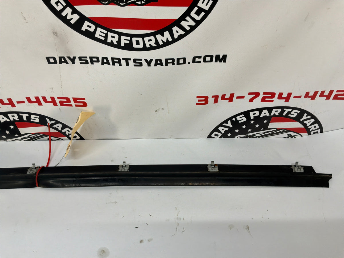2002 Chevy Camaro Z28 RH Passenger Door Window Belt Molding Trim OEM