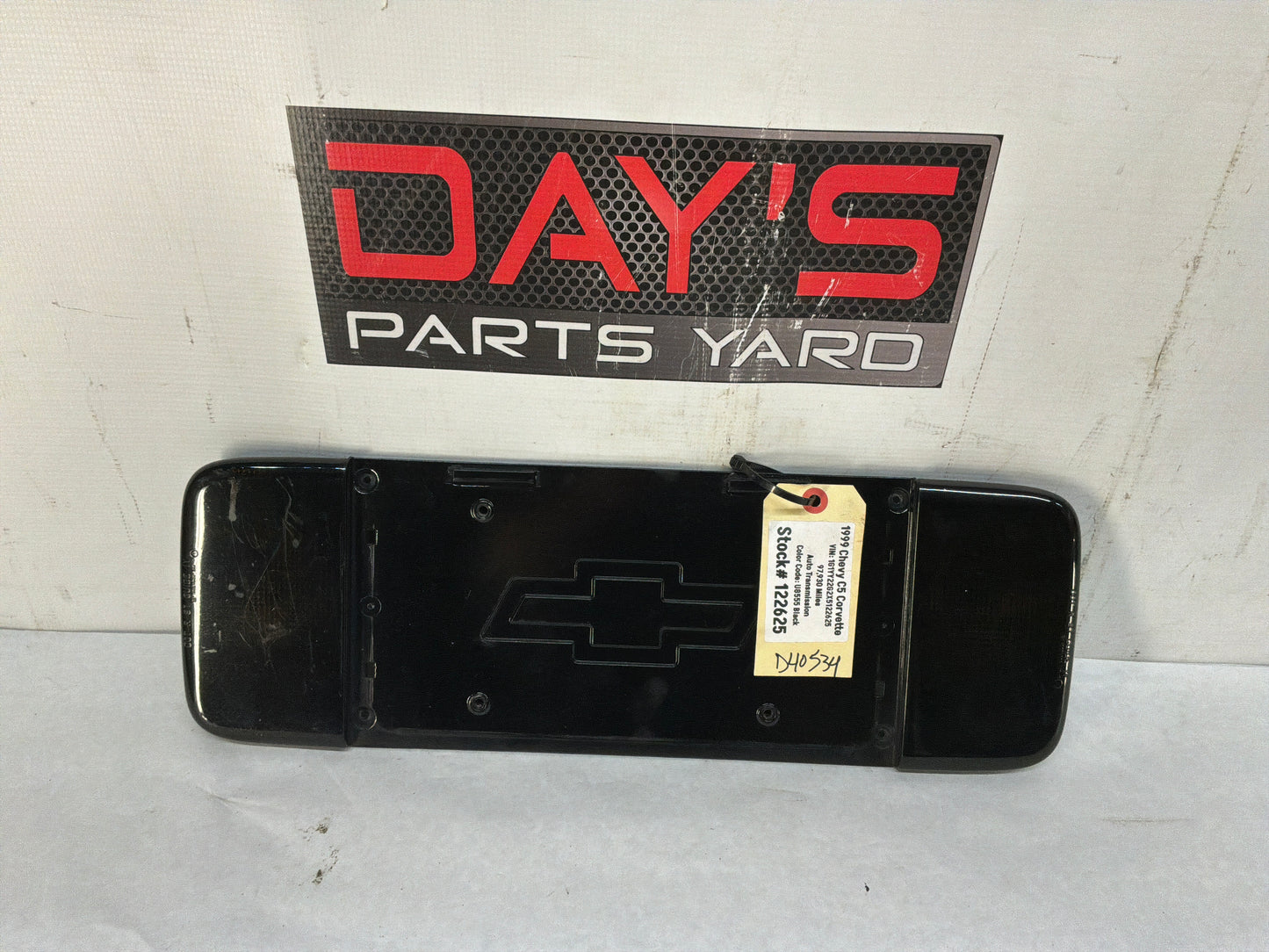 1999 Chevy C5 Corvette Rear License Plate Bracket Finish Panel Reverse Lights Lamps OEM