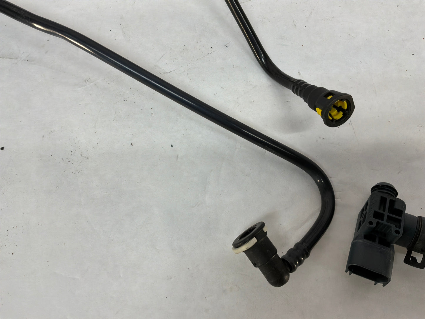 2014 Chevy SS Sedan Intake Evap Purge Valve Lines Brake Booster Vacuum Hose Tube OEM