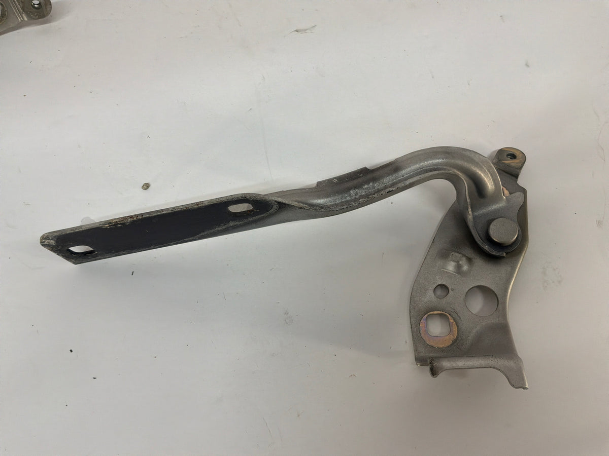 2014 Chevy SS Sedan RH & LH Hood Hinges Set OEM