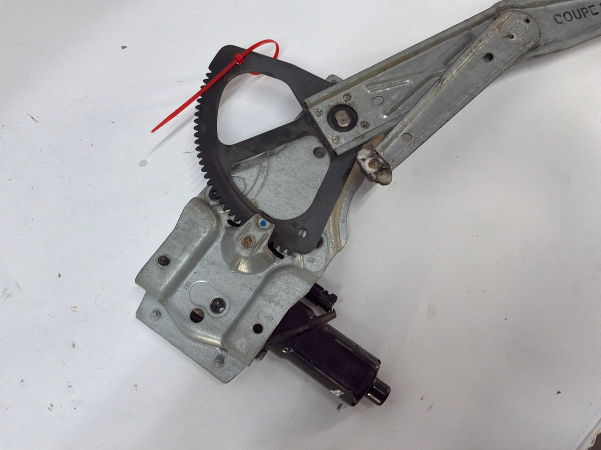 2006 Pontiac GTO RH Passenger Window Regulator Motor OEM