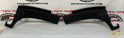 2008 Pontiac G8 Base RH & LH Dash Cowl Defrost Trim Extensions Panels OEM