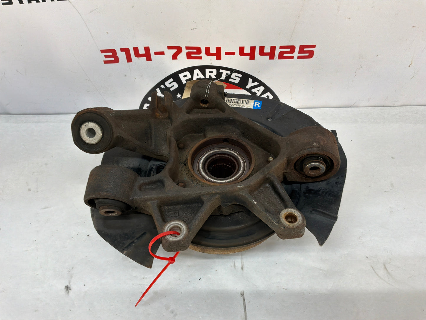 2016 Chevy Caprice PPV RH Passenger Rear Suspension Spindle Hub Knuckle Assembly OEM