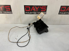 Center console bin - Day's Parts Yard