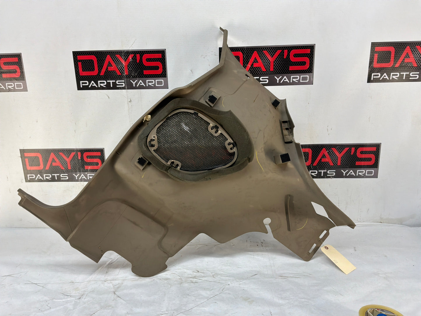 Lh rear door panel - Day's Parts Yard