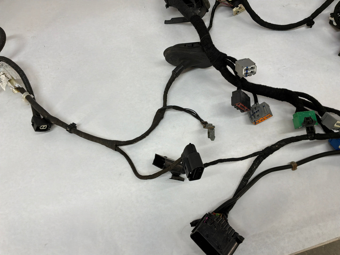 2016 Chevy Caprice PPV Fire Wall Front Chassis Engine Bay Wire Wiring Harness OEM