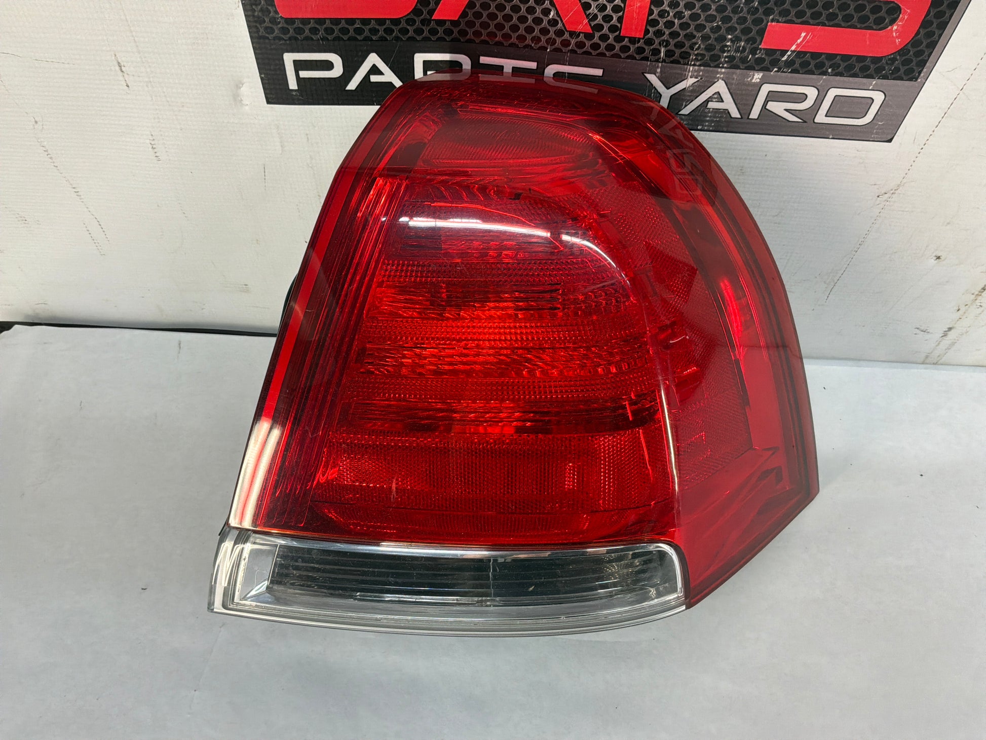 Rh taillight - Day's Parts Yard