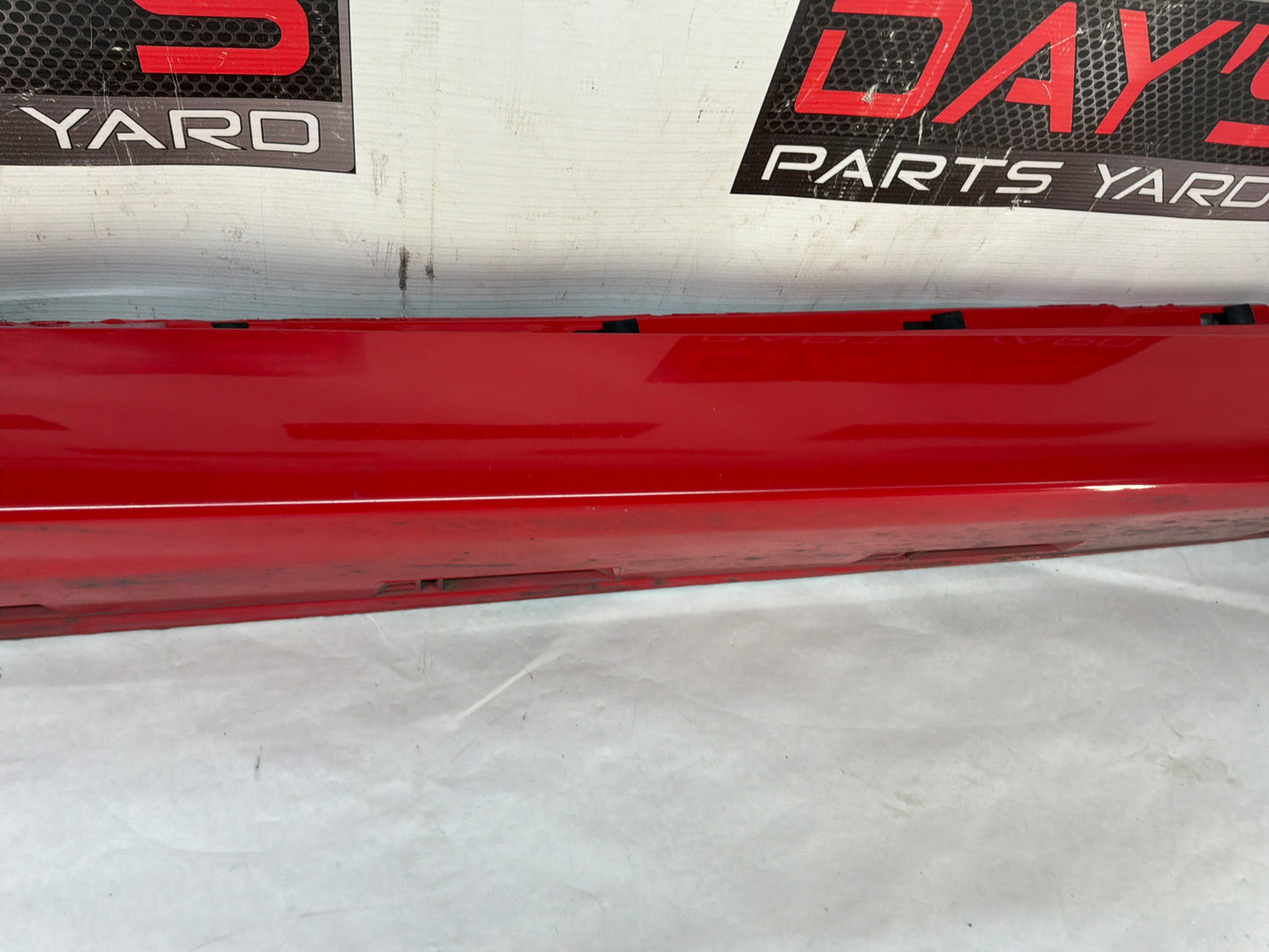 Rh rocker - Day's Parts Yard