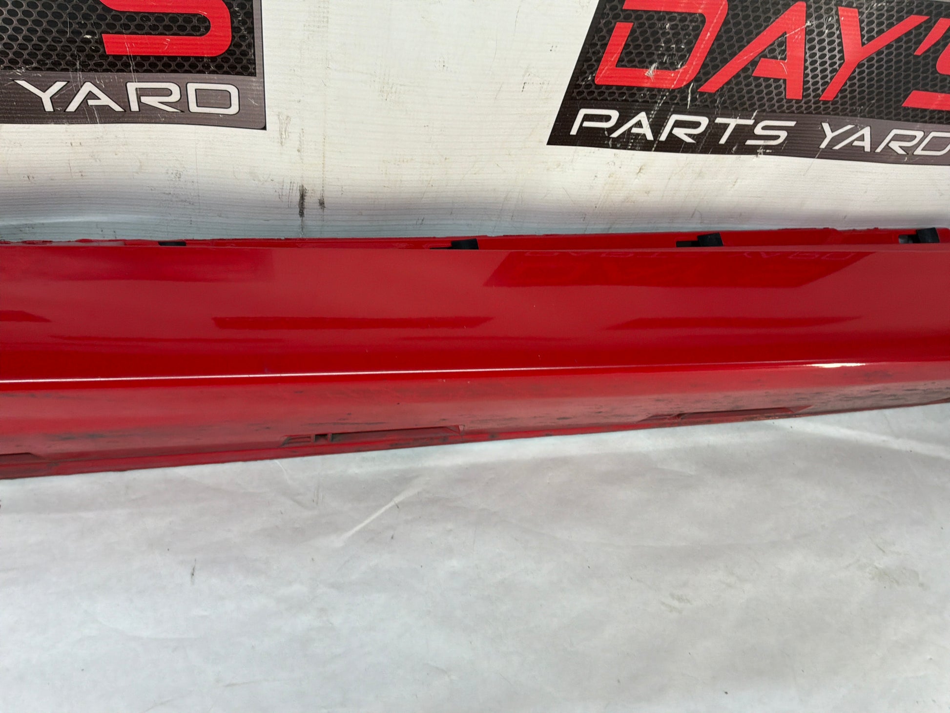Rh rocker - Day's Parts Yard