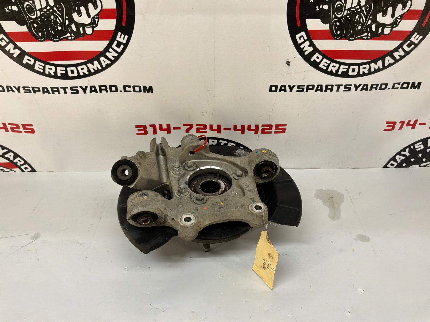 2015 Chevy Camaro SS 1LE RH Passenger Rear Spindle Knuckle Hub Wheel Bearing OEM