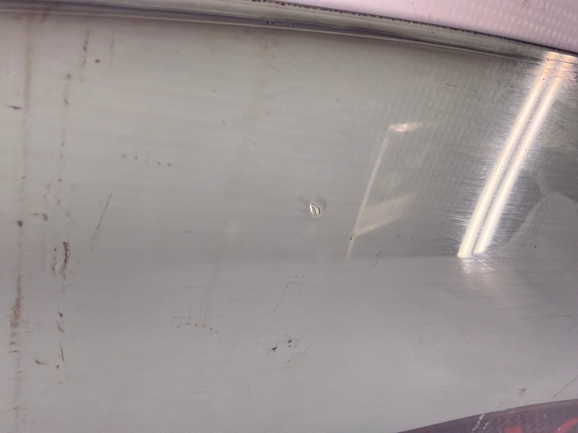 Lh rear door window glass - Day's Parts Yard