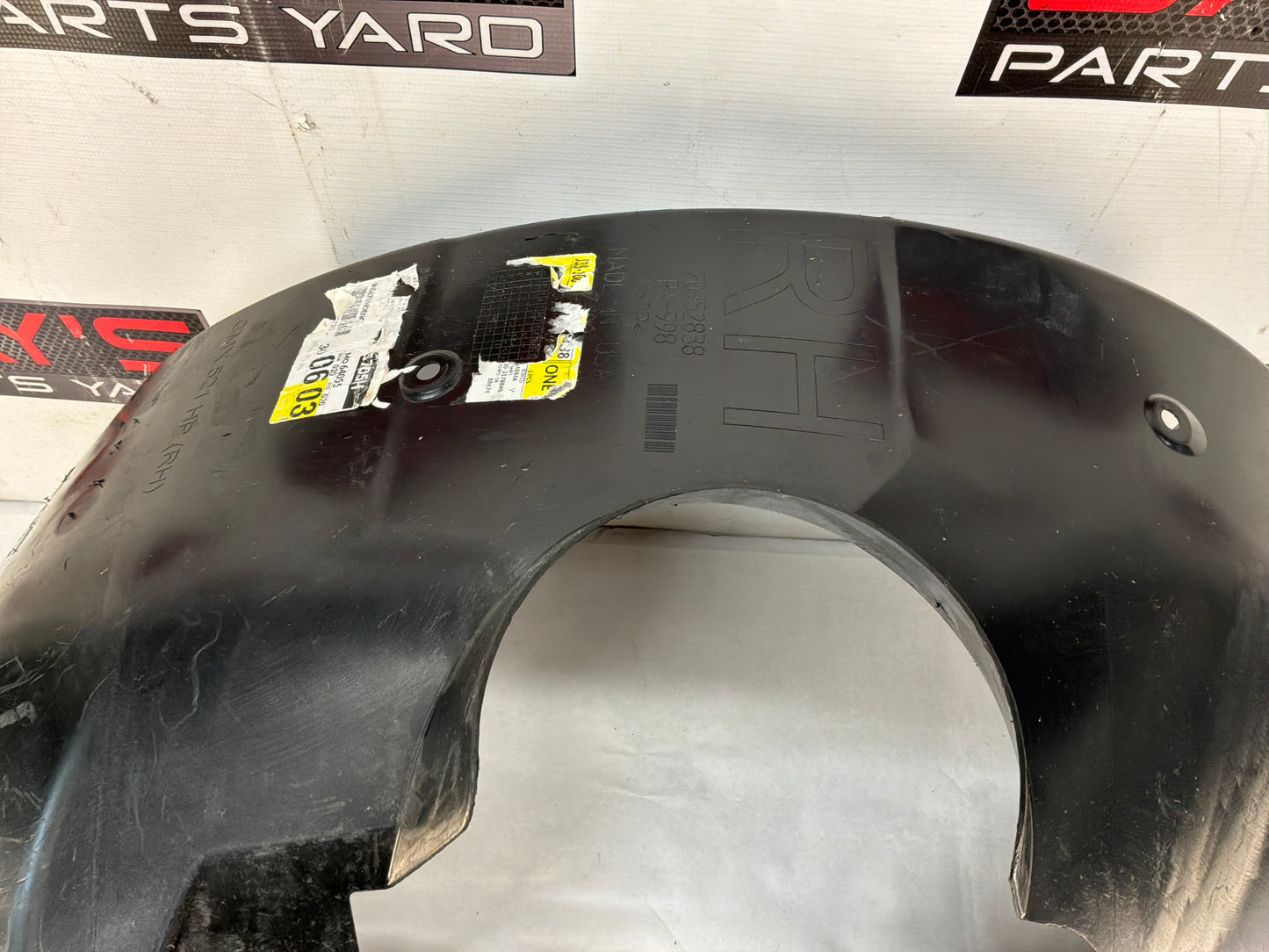 Rh front wheel liner - Day's Parts Yard