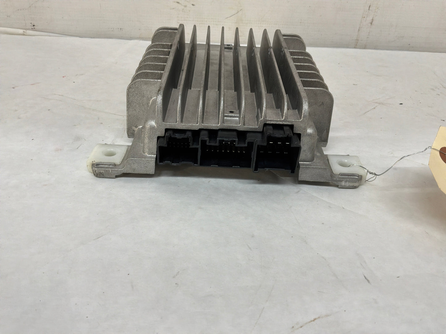 2017 Chevy SS Sedan Bose Stereo Radio Speaker Amplifier OEM