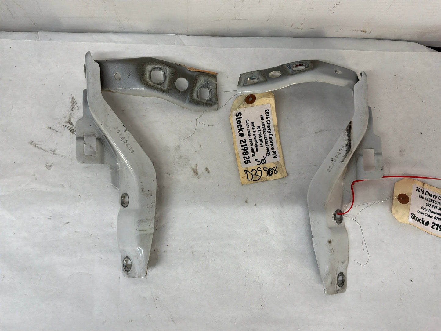 2016 Chevy Caprice PPV RH & LH Hood Hinges Set OEM