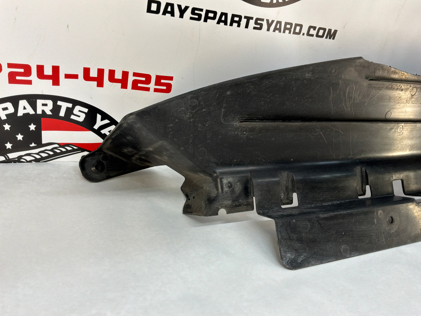 2005 Pontiac GTO Front Facial Radiator Air Inlet Lower Duct OEM