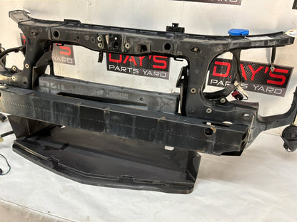 Radiator core support bracket - Day's Parts Yard