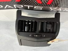 Center console rear vents - Day's Parts Yard