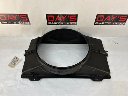 2002 Cadillac Escalade EXT 2-Piece Fan Shroud OEM