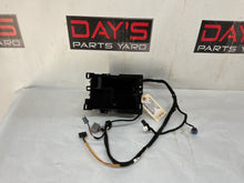 Center console bin w harness - Day's Parts Yard