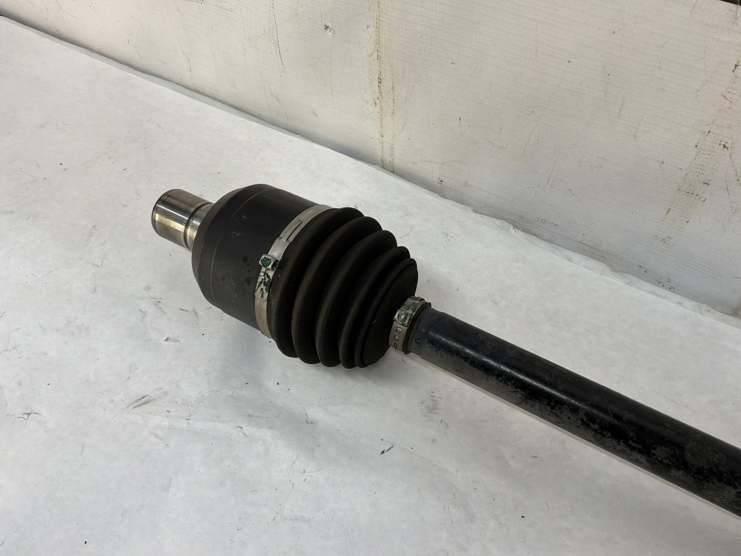 Rh axle - Day's Parts Yard