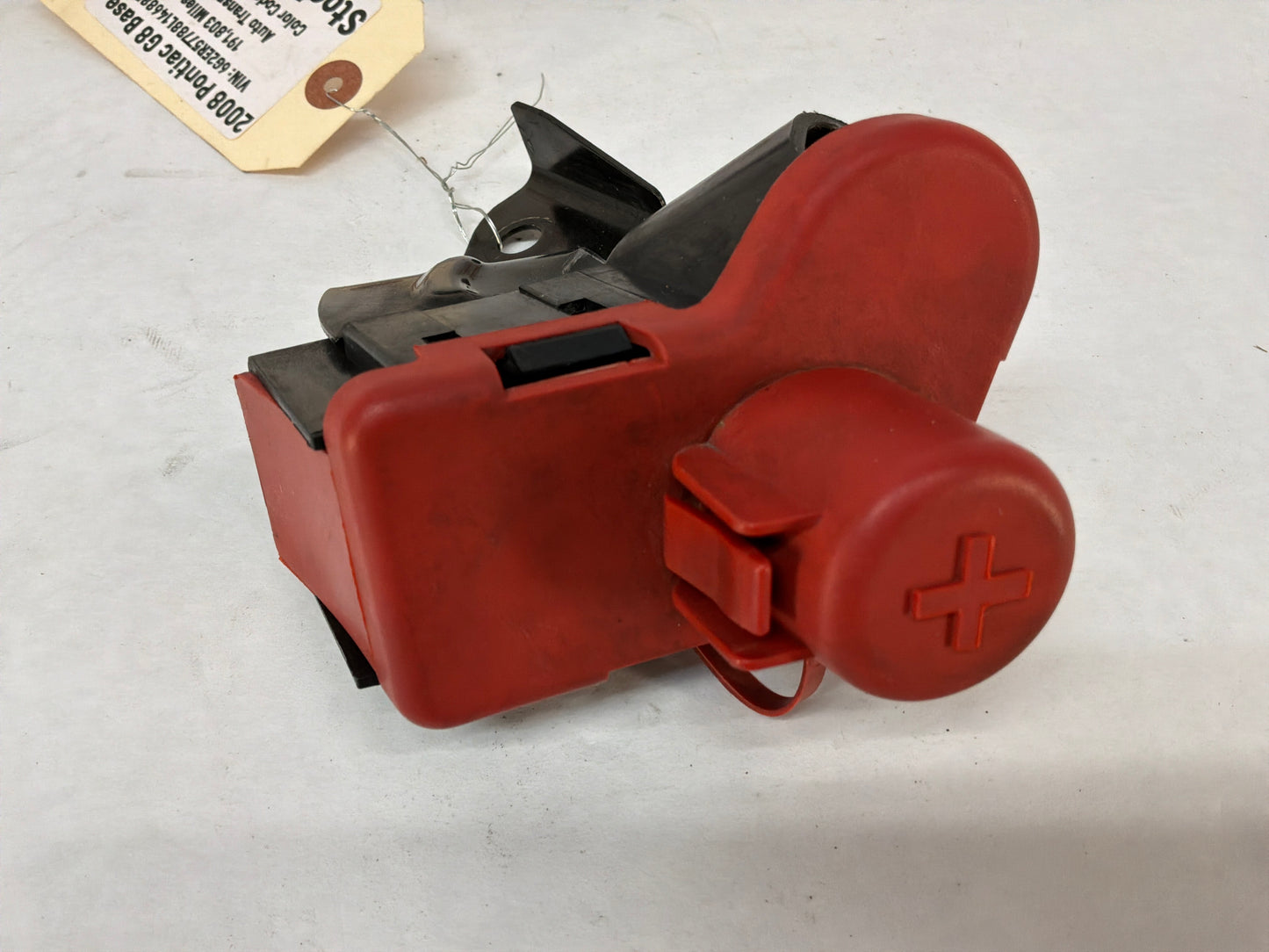 2008 Pontiac G8 Base Positive Battery Jump Start Positive Post Terminal Fuse Cover OEM