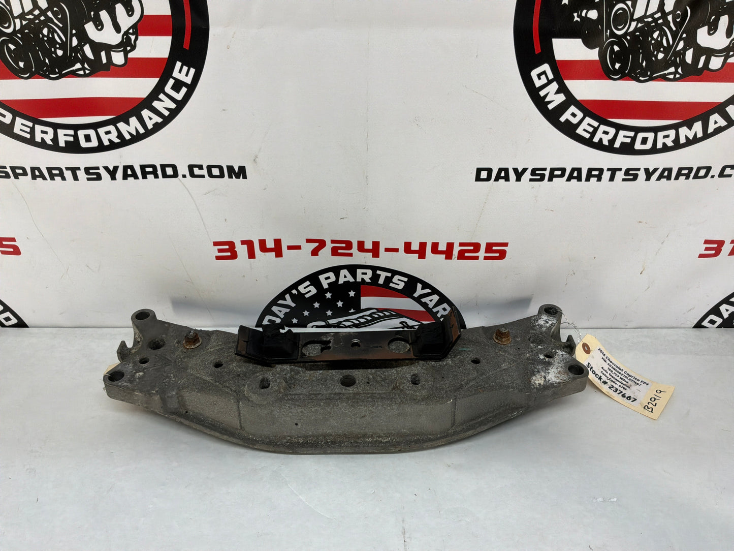 2016 Chevy Caprice PPV 6L80E Automatic Transmission Crossmember Mount Support OEM