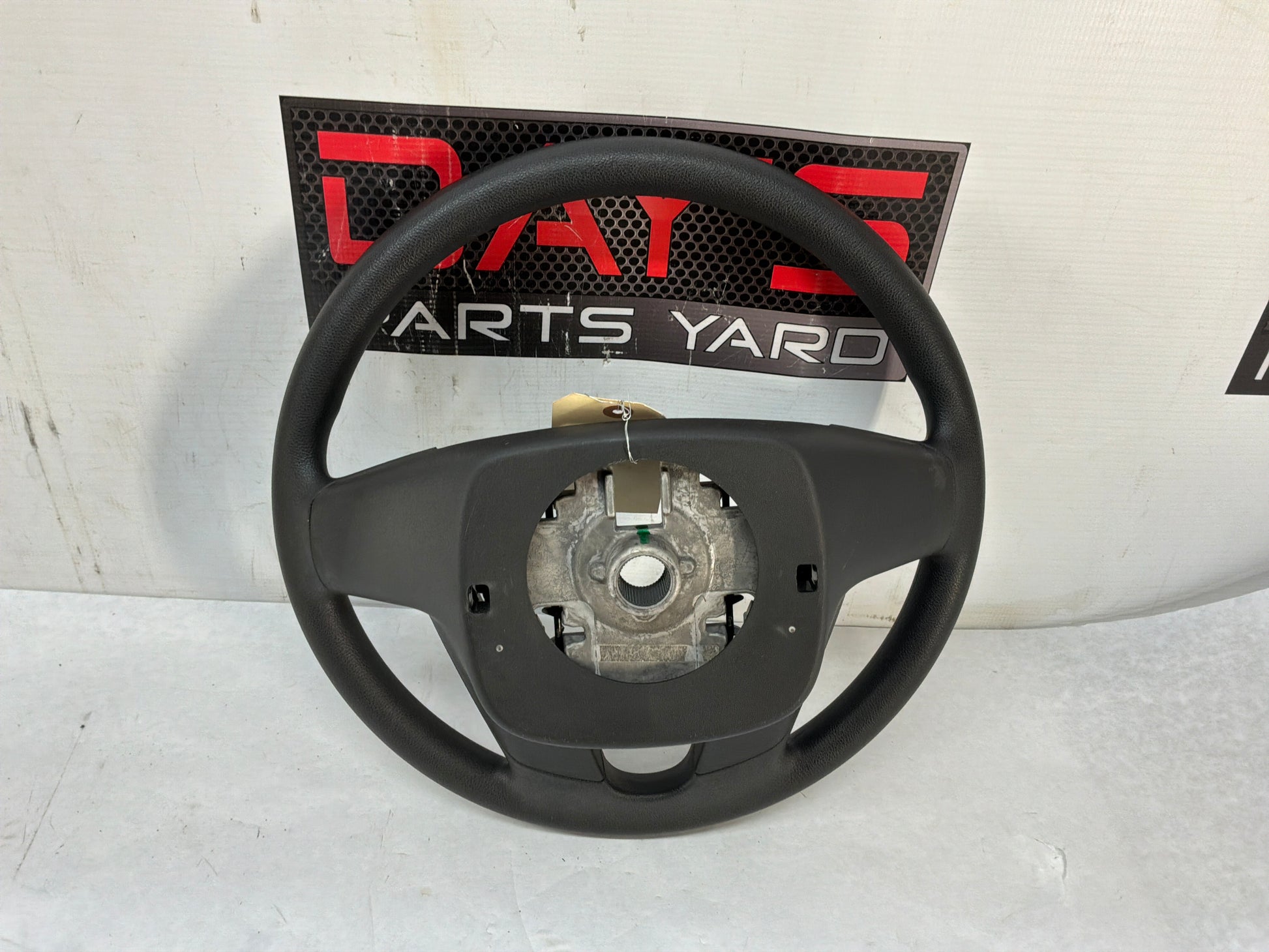 Steering wheel - Day's Parts Yard