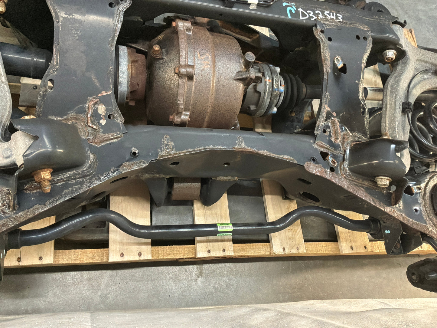 2006 Cadillac CTS-V 3.23 LSD V2 Rear End Differential Cradle Setup One Piece Driveshaft OEM