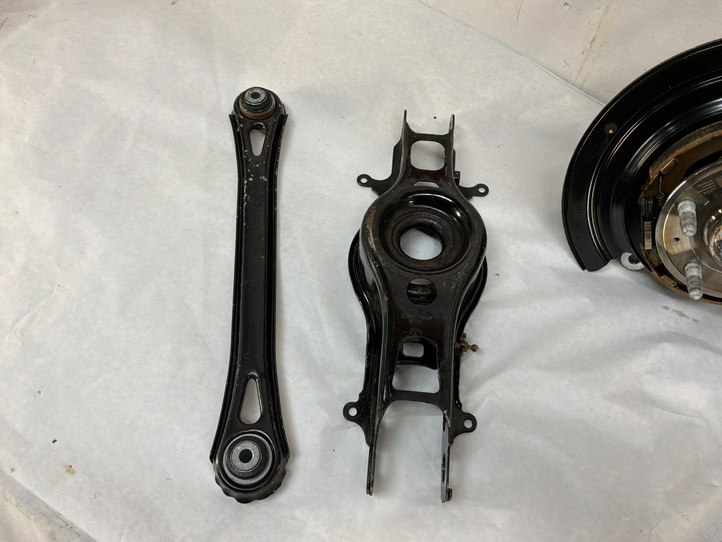2016 Cadillac ATS-V RH Passenger Rear Suspension Spindle Control Trailing Arms Links Rod  Set OEM