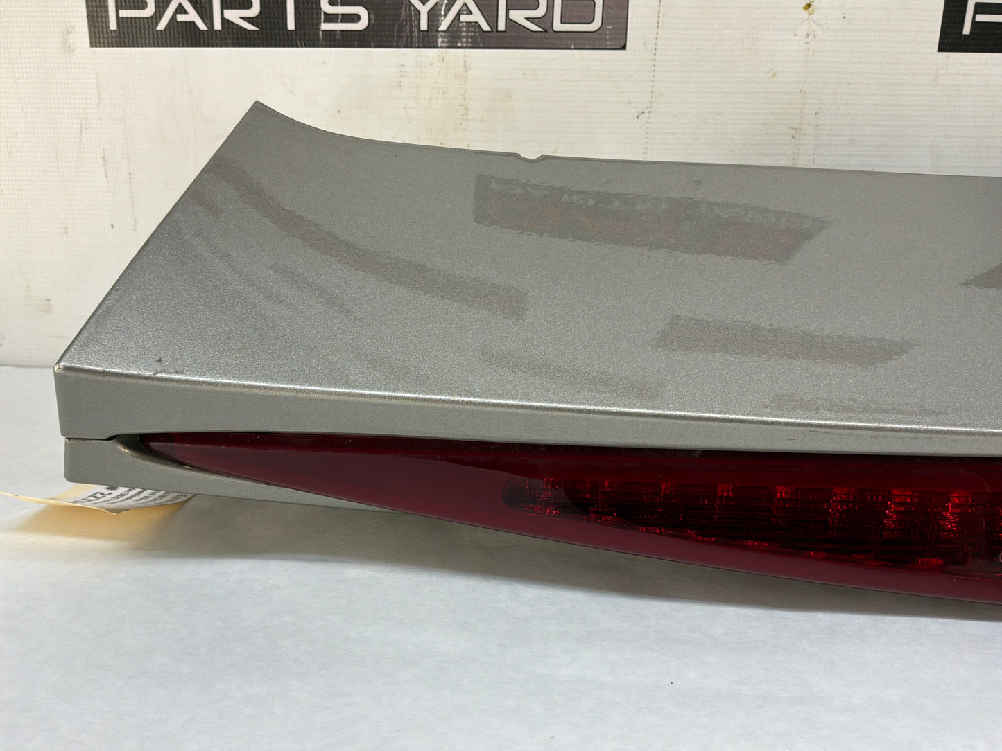 2002 Cadillac Escalade EXT Rear Upper Roof Spoiler 3RD Brake Light Lamp OEM