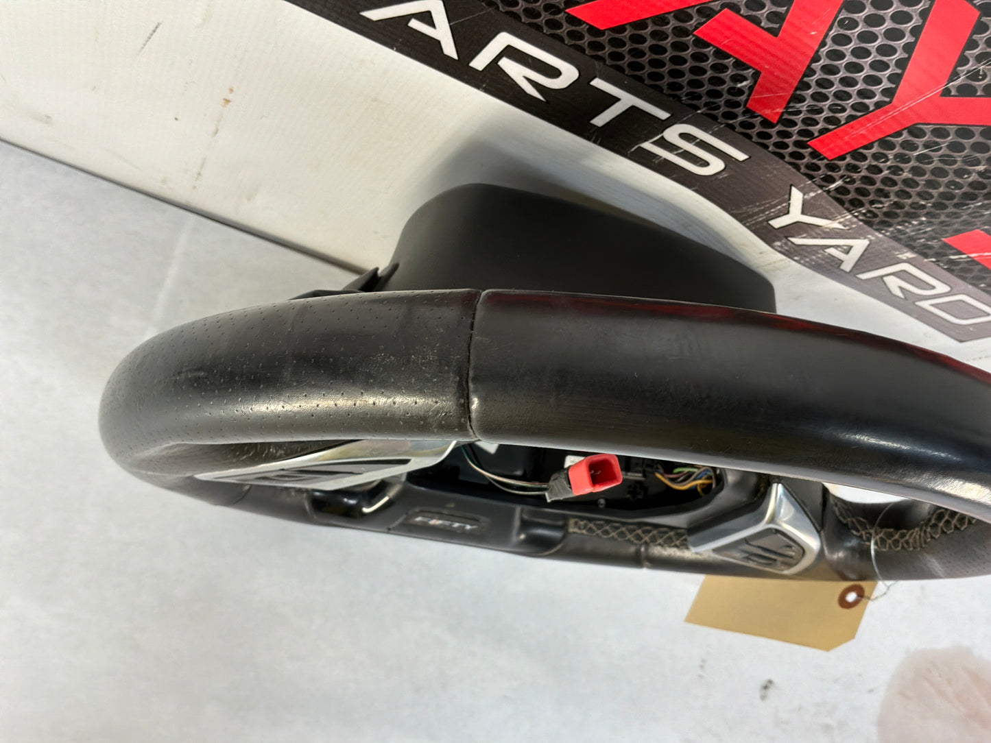 Steering wheel - Day's Parts Yard