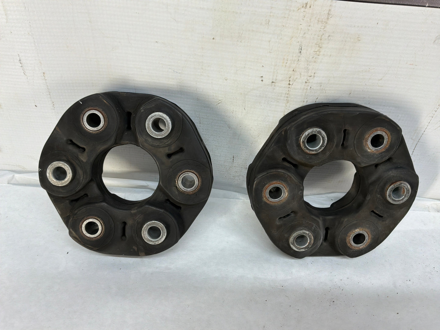 2015 Chevrolet Camaro SS 1LE Driveshaft Drive Shaft Rubber Couplers Isolators OEM