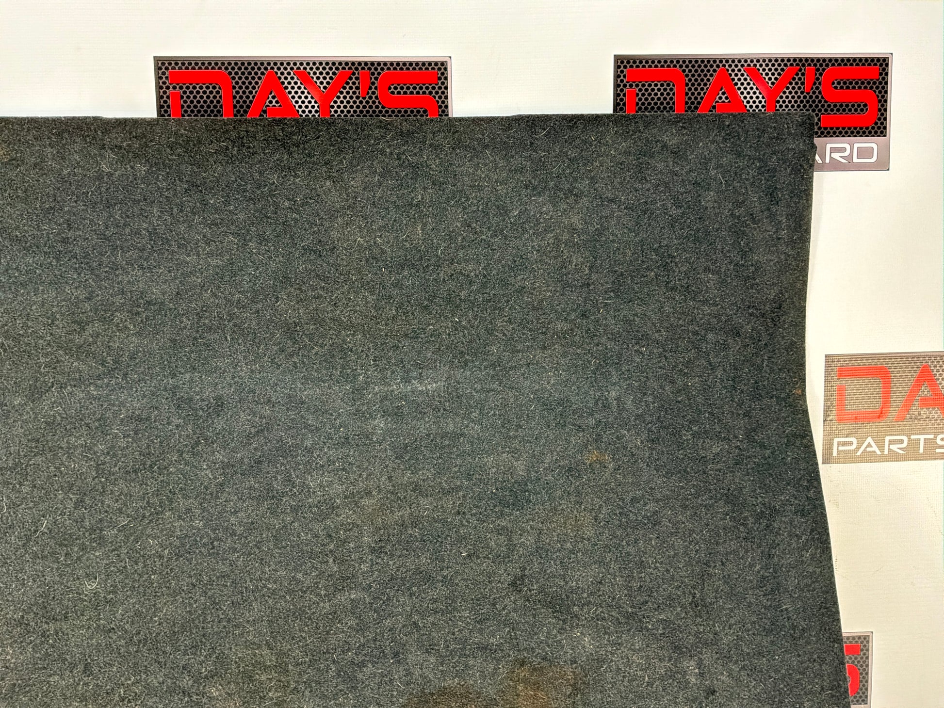Trunk carpet - Day's Parts Yard