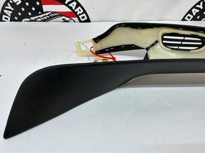 2007 Chevy C6 Corvette Convertible RH & LH A Pillar Windshield Trim OEM