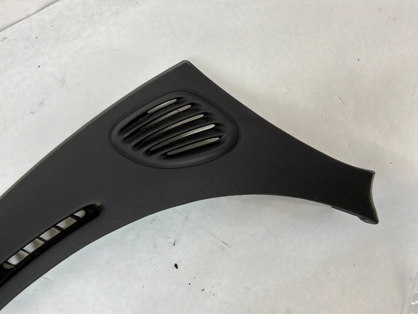2005 Pontiac GTO Windshield Dash Cowl Defrost Panels Vent Trim Grills OEM