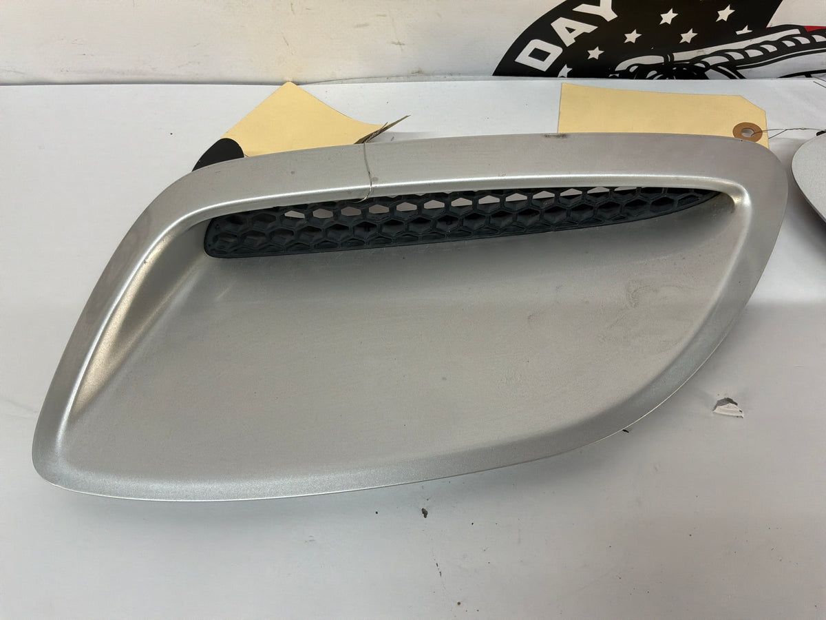 2006 Pontiac GTO RH & LH Hood Vent Scoop Grill OEM