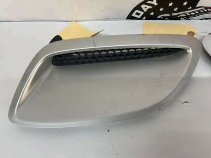 2006 Pontiac GTO RH & LH Hood Vent Scoop Grill OEM