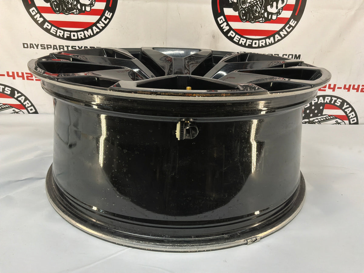 2018 Chevy Suburban LT Wheel 22x9 OEM