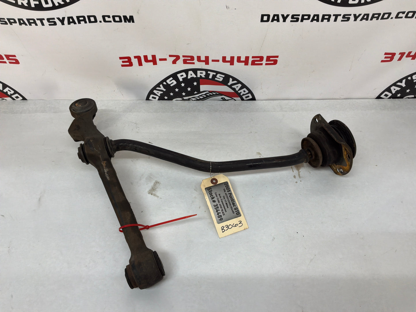 2005 Pontiac GTO RH Passenger Front Suspension Lower Control Arm Radius Rod OEM
