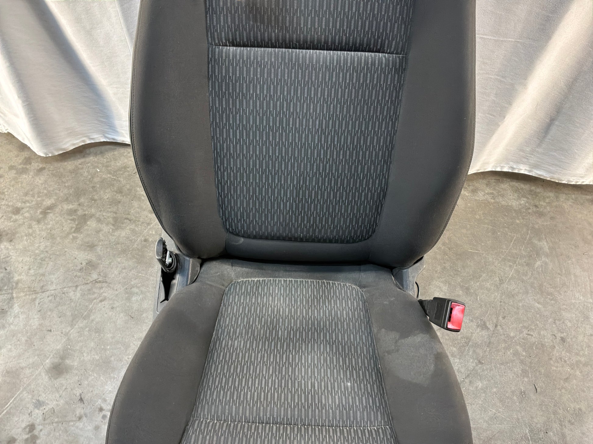 Front seats - Day's Parts Yard