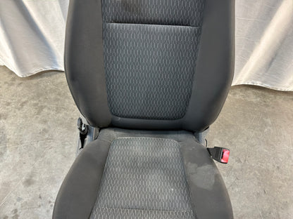 Front seats - Day's Parts Yard