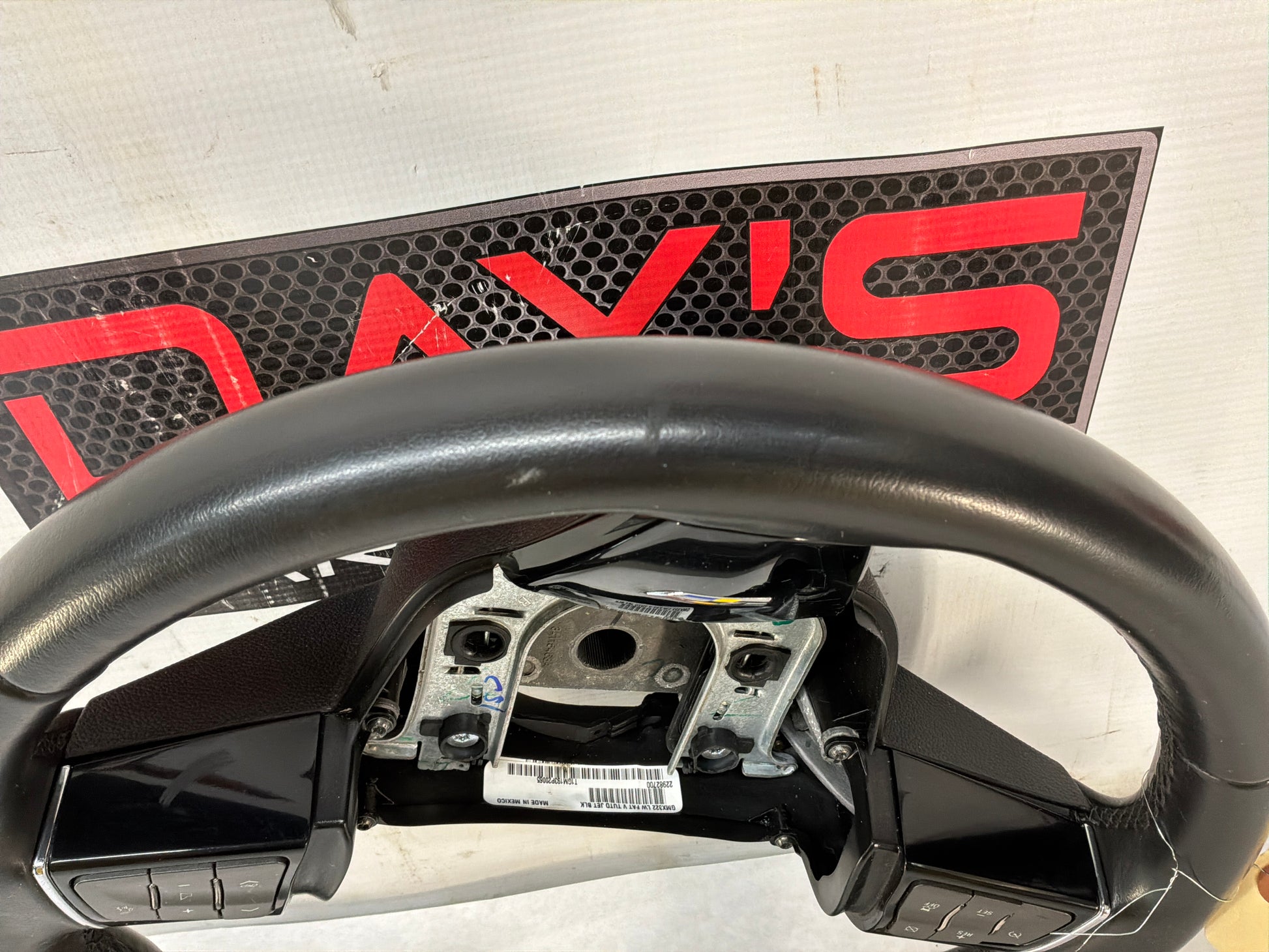 Steering wheel - Day's Parts Yard
