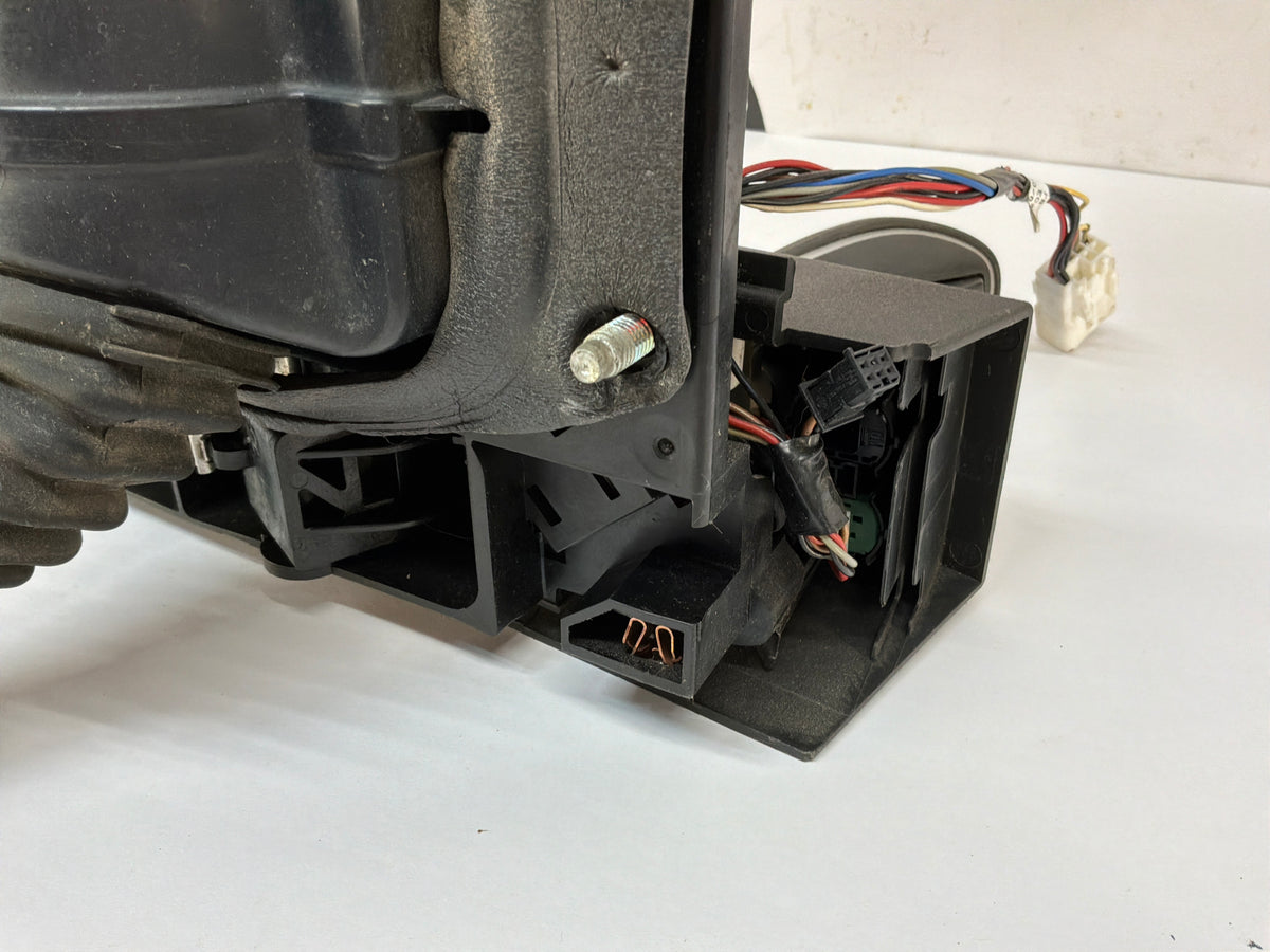 2011 Chevy Caprice PPV Automatic Transmission Shifter Gear Selector OEM