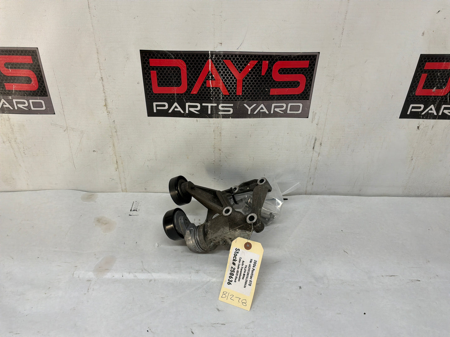 2004 Pontiac GTO AC A/C Air Conditioner Compressor Bracket Mount OEM