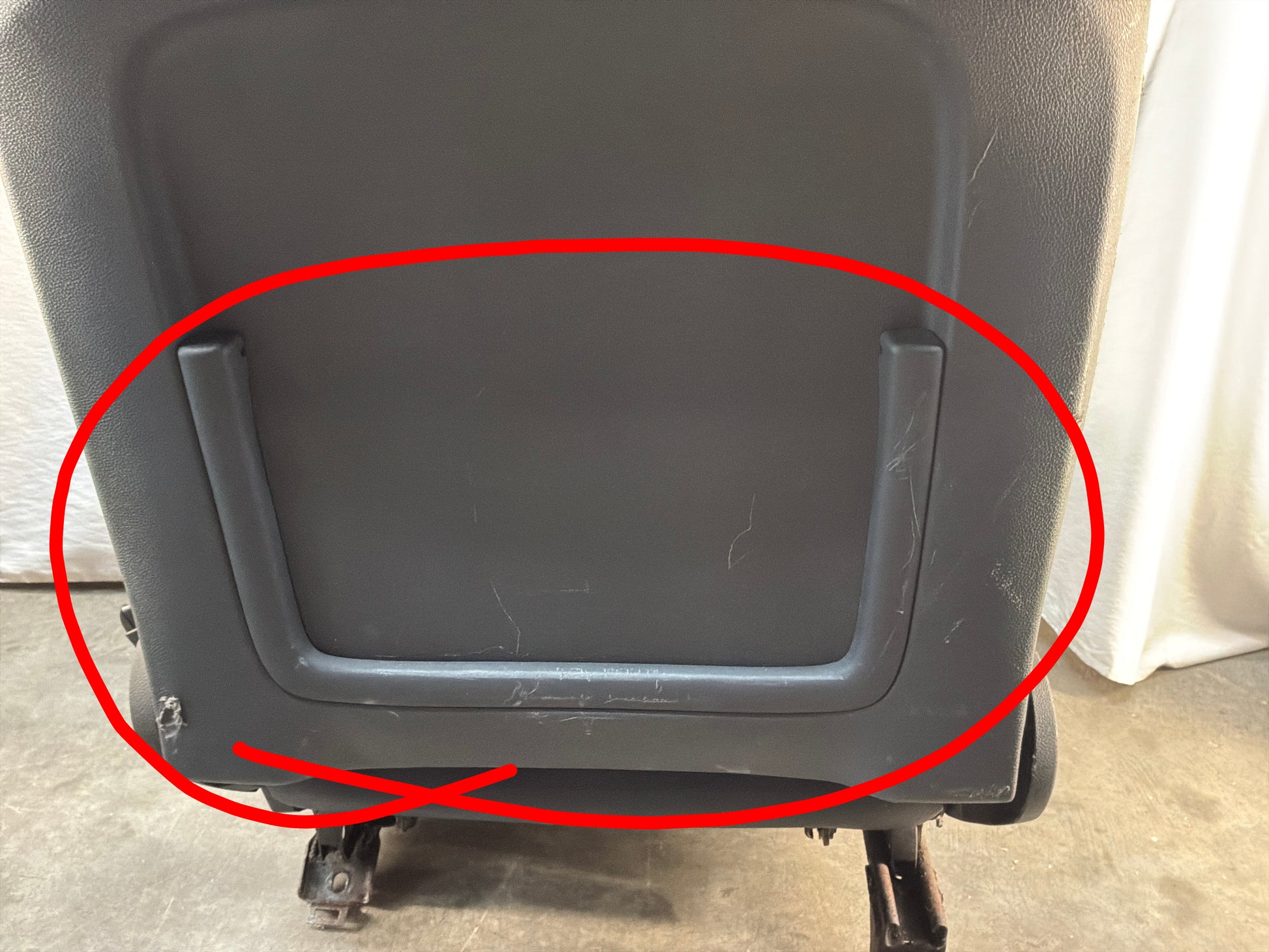 Front seats - Day's Parts Yard